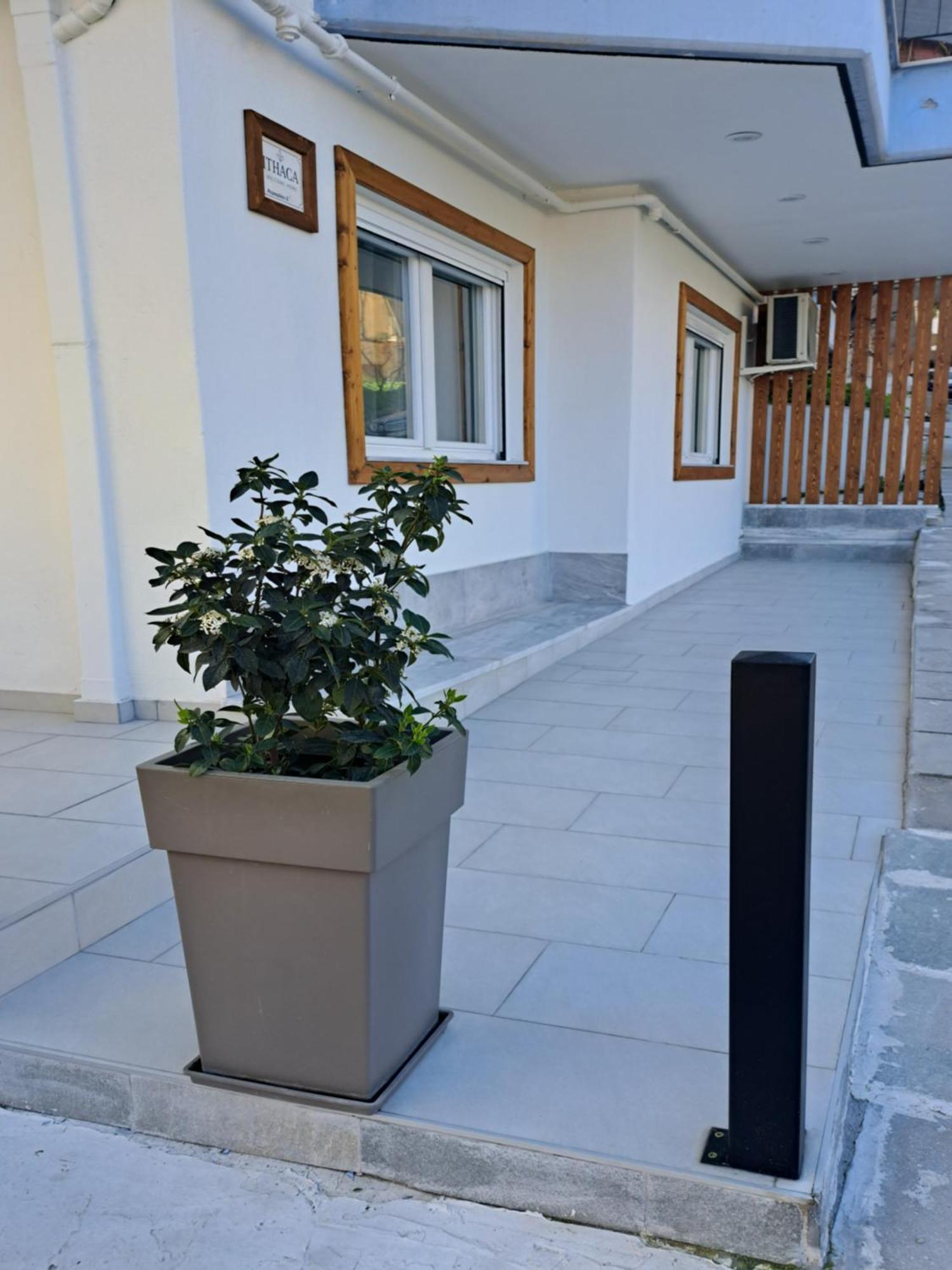 Ithaca Σπίτι Με Αυτόνομη Είσοδο Apartment Tesalonika Bagian luar foto
